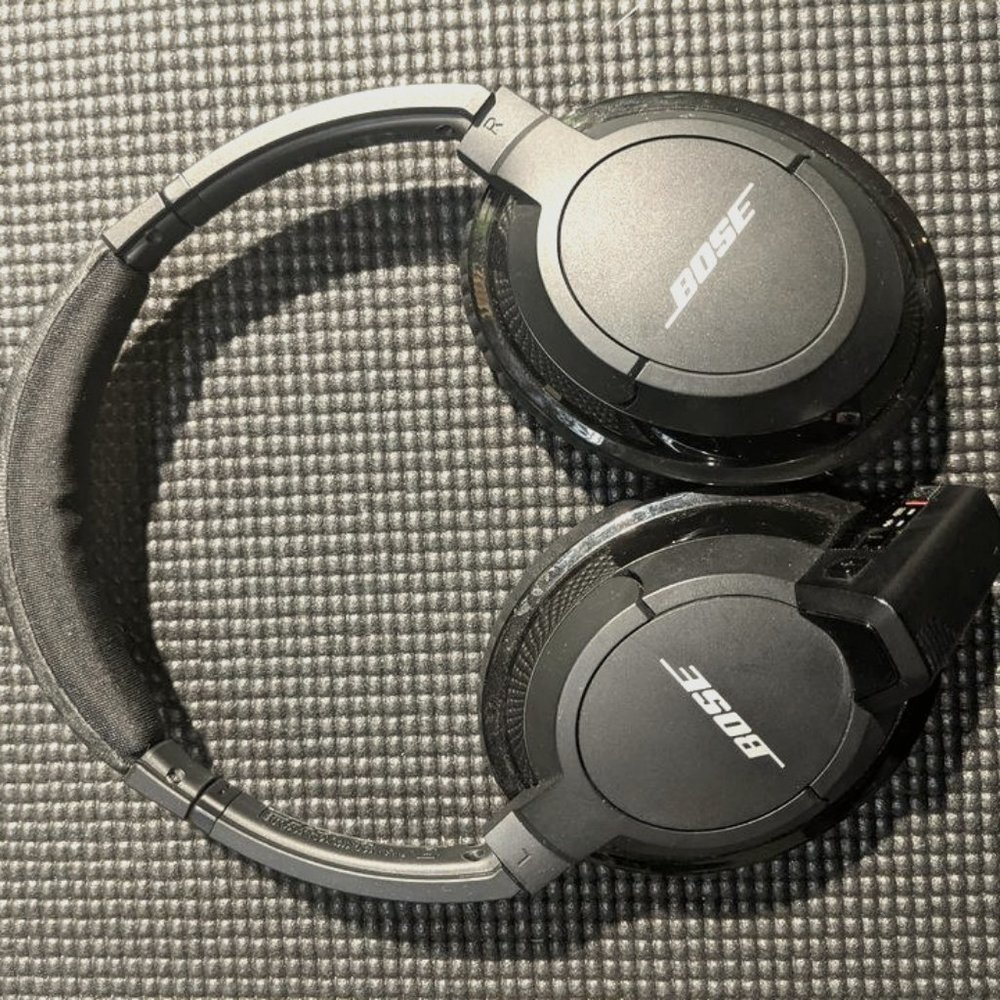 Bose SoundLink AE2w Around Ear Wireless Headphones